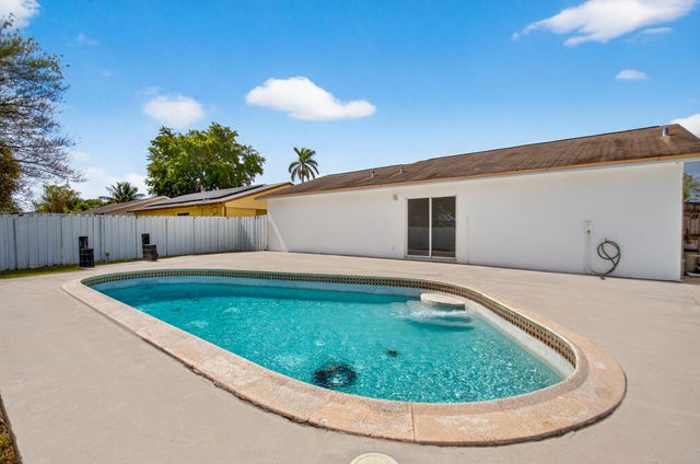 405 SW 78TH Terrace, North Lauderdale, FL 33068