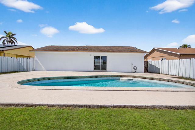 405 SW 78TH Terrace, North Lauderdale, FL 33068