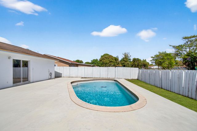 405 SW 78TH Terrace, North Lauderdale, FL 33068