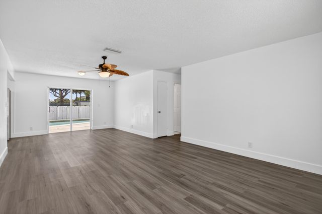 405 SW 78TH Terrace, North Lauderdale, FL 33068