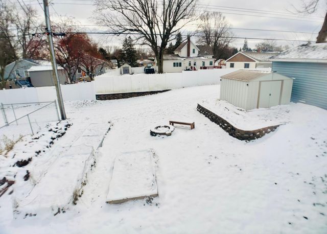 2648 3rd Avenue E, North Saint Paul, MN 55109