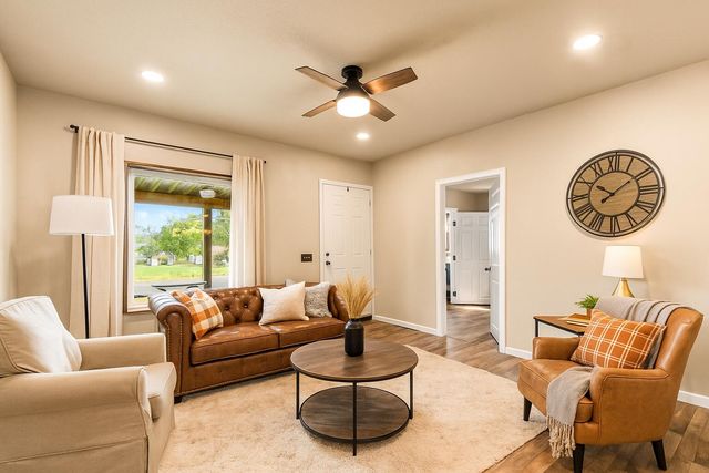 630 West North Street, Mountain Grove, MO 65711