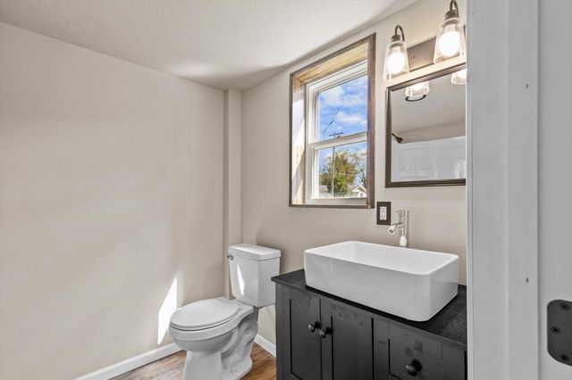 630 West North Street, Mountain Grove, MO 65711