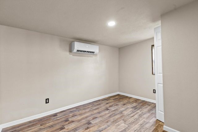 630 West North Street, Mountain Grove, MO 65711