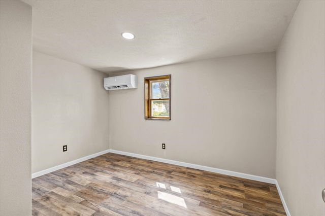 630 West North Street, Mountain Grove, MO 65711