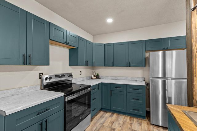 630 West North Street, Mountain Grove, MO 65711