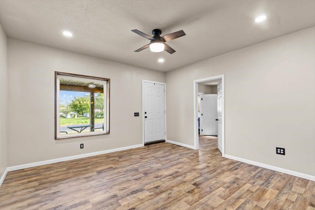 630 West North Street, Mountain Grove, MO 65711