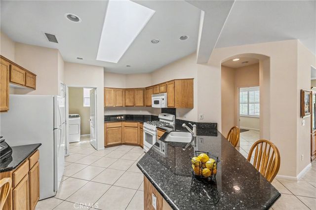 9128 Deergrass Street, Corona, CA 92883