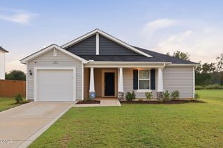 195 Bracknell Lane, Raeford, NC 28376