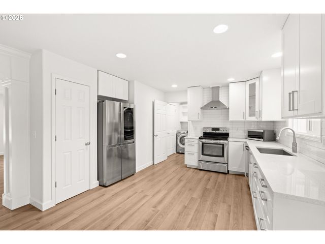 8312 Se 65TH Ave, Portland, OR 97206