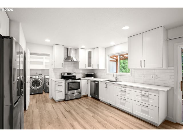8312 Se 65TH Ave, Portland, OR 97206