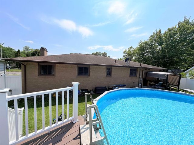 302 W Smith Street, Bay City, MI 48706