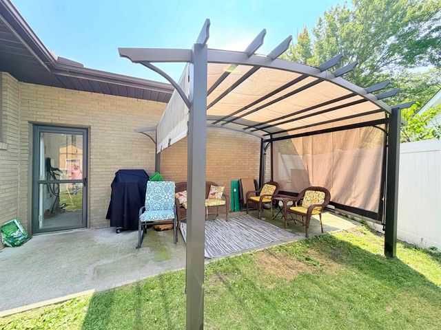 302 W Smith Street, Bay City, MI 48706