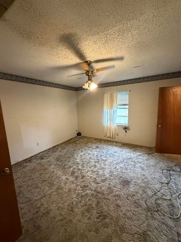 3 Victor Drive, Longview, TX 75601