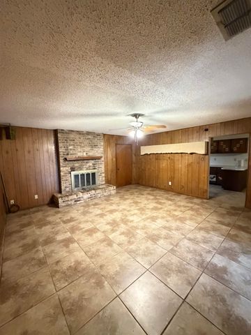 3 Victor Drive, Longview, TX 75601