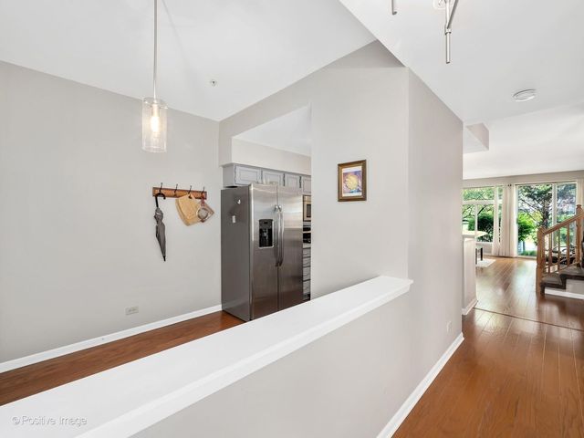 1106 E Wilson Avenue, Lombard, IL 60148