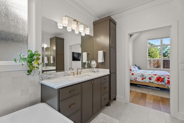 4428 Keechi Creek Rd, Tyler, TX 75703