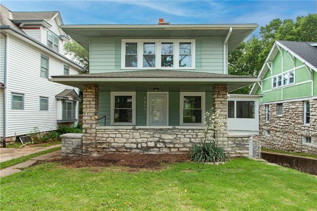 2843 Parkwood Boulevard, Kansas City, KS 66104