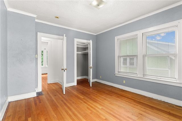 2843 Parkwood Boulevard, Kansas City, KS 66104