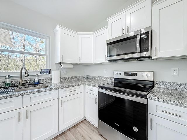 1350 W MANCHESTER DRIVE, Dunnellon, FL 34434