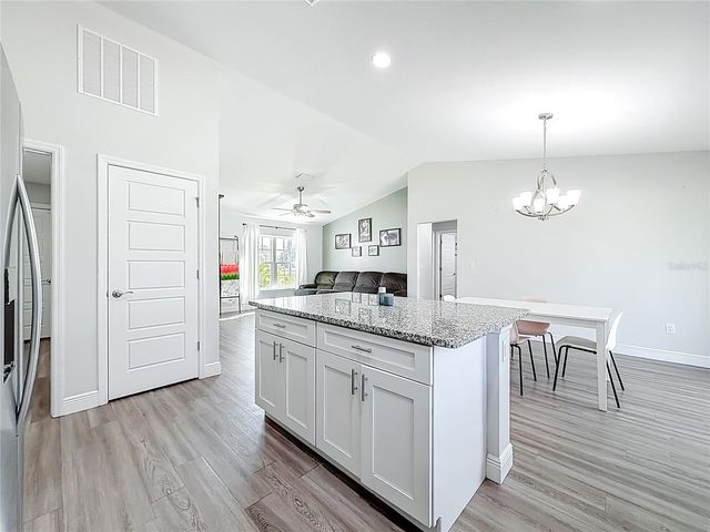 1350 W MANCHESTER DRIVE, Dunnellon, FL 34434