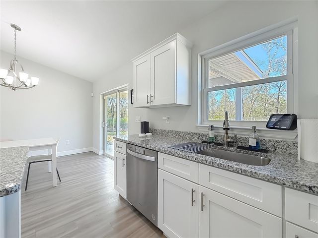 1350 W MANCHESTER DRIVE, Dunnellon, FL 34434