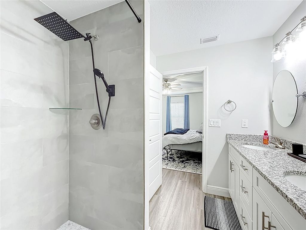 Image 28 of property listing at 1350 W MANCHESTER DRIVE, Dunnellon, FL 34434