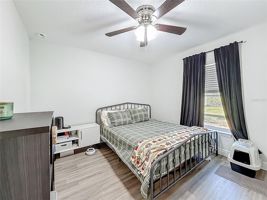 Image 32 of property listing at 1350 W MANCHESTER DRIVE, Dunnellon, FL 34434