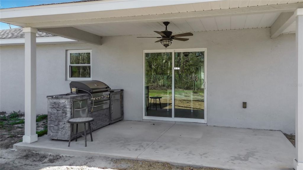 Image 41 of property listing at 1350 W MANCHESTER DRIVE, Dunnellon, FL 34434