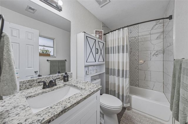 37320 MOORE DRIVE, Dade City, FL 33525