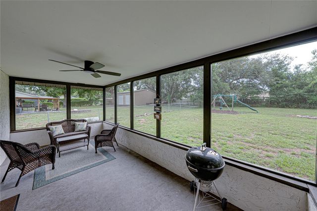 37320 MOORE DRIVE, Dade City, FL 33525