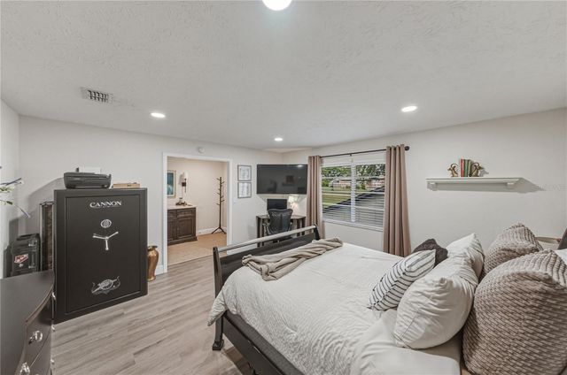 37320 MOORE DRIVE, Dade City, FL 33525