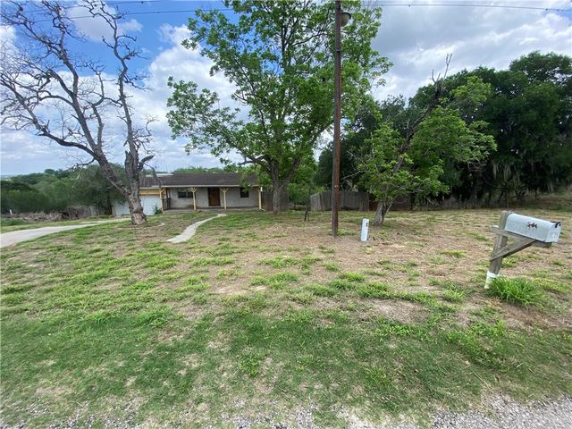 544 S Vista Dr, Sandia, TX 78383