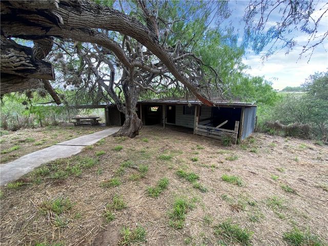 544 S Vista Dr, Sandia, TX 78383