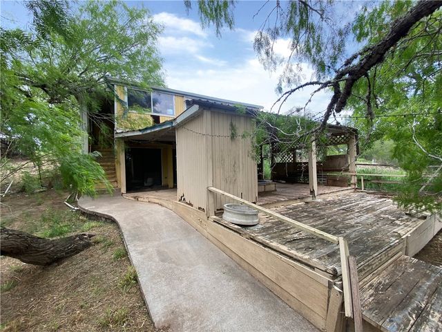 544 S Vista Dr, Sandia, TX 78383