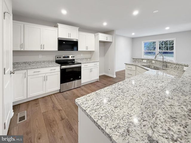 5877 BUCHANAN DR, Mercersburg, PA 17236