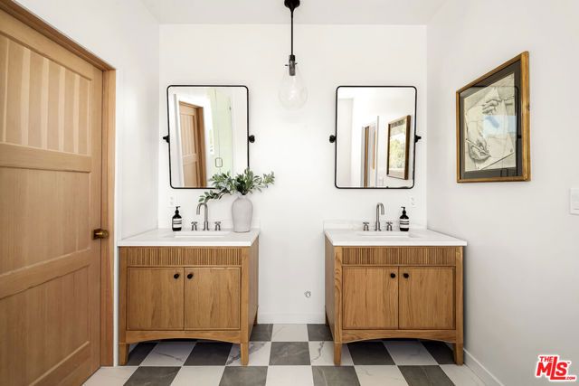 1622 Donaldson Street, Los Angeles, CA 90026