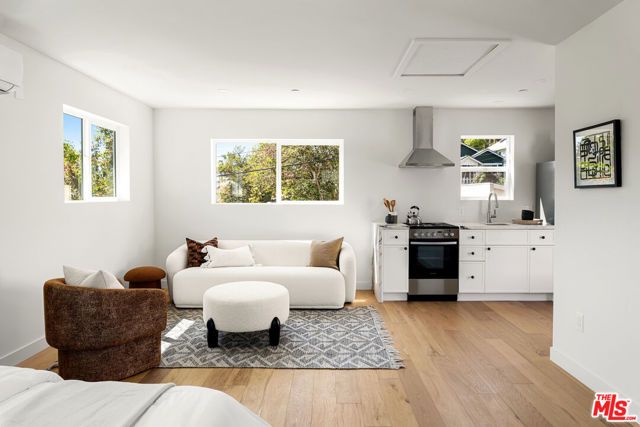 1622 Donaldson Street, Los Angeles, CA 90026