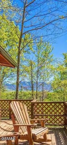 2765 Grassy Branch Loop, Sevierville, TN 37876