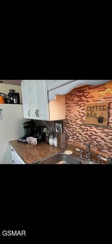 2765 Grassy Branch Loop, Sevierville, TN 37876