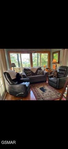 2765 Grassy Branch Loop, Sevierville, TN 37876