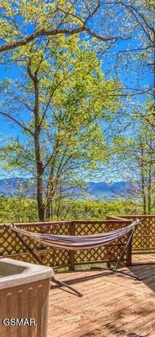 2765 Grassy Branch Loop, Sevierville, TN 37876