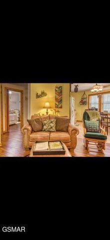 2765 Grassy Branch Loop, Sevierville, TN 37876