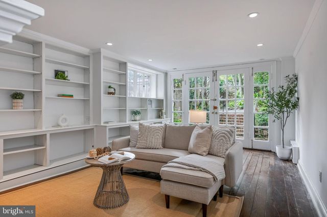 1528 33RD ST NW, Washington, DC 20007
