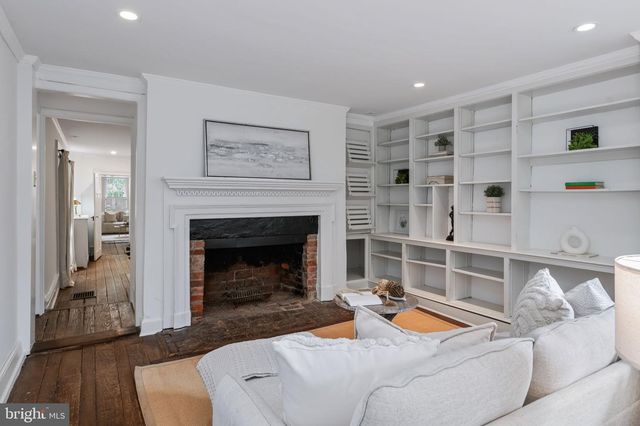 1528 33RD ST NW, Washington, DC 20007