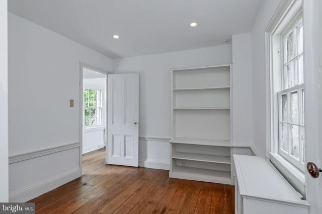 1528 33RD ST NW, Washington, DC 20007