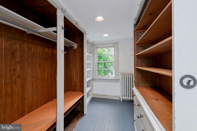 1528 33RD ST NW, Washington, DC 20007