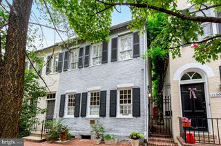 1528 33RD ST NW, Washington, DC 20007
