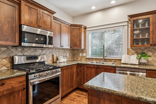 2917 E Shadowband St, Eagle, ID 83616