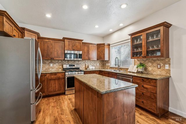 2917 E Shadowband St, Eagle, ID 83616